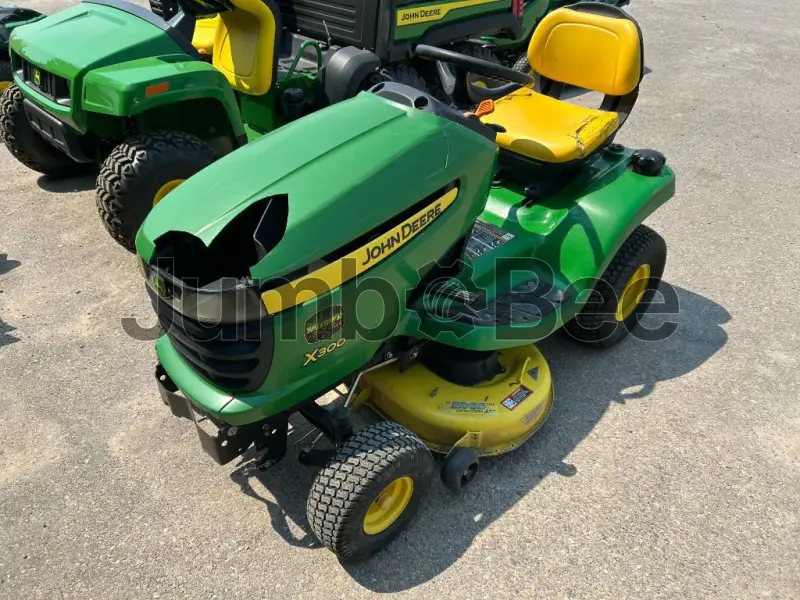 John Deere X300 Cortadoras de césped