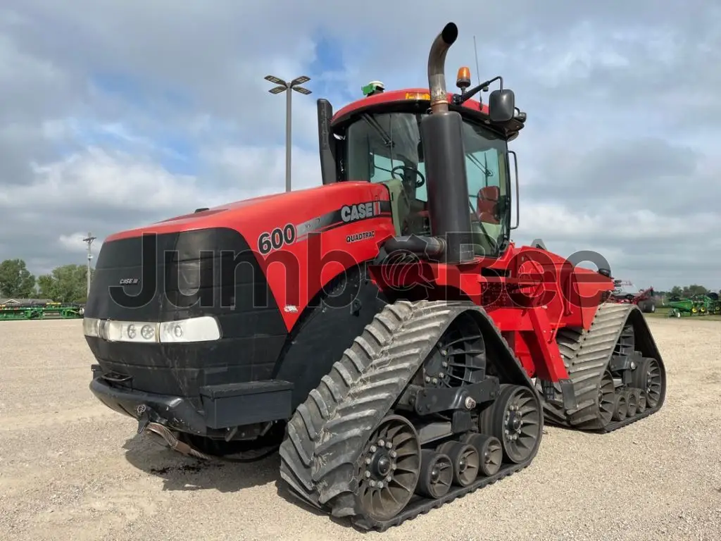 Case QUADTRAC 600 2011 - Usado (5,600 Horas) en Venta — foto 1 de 47