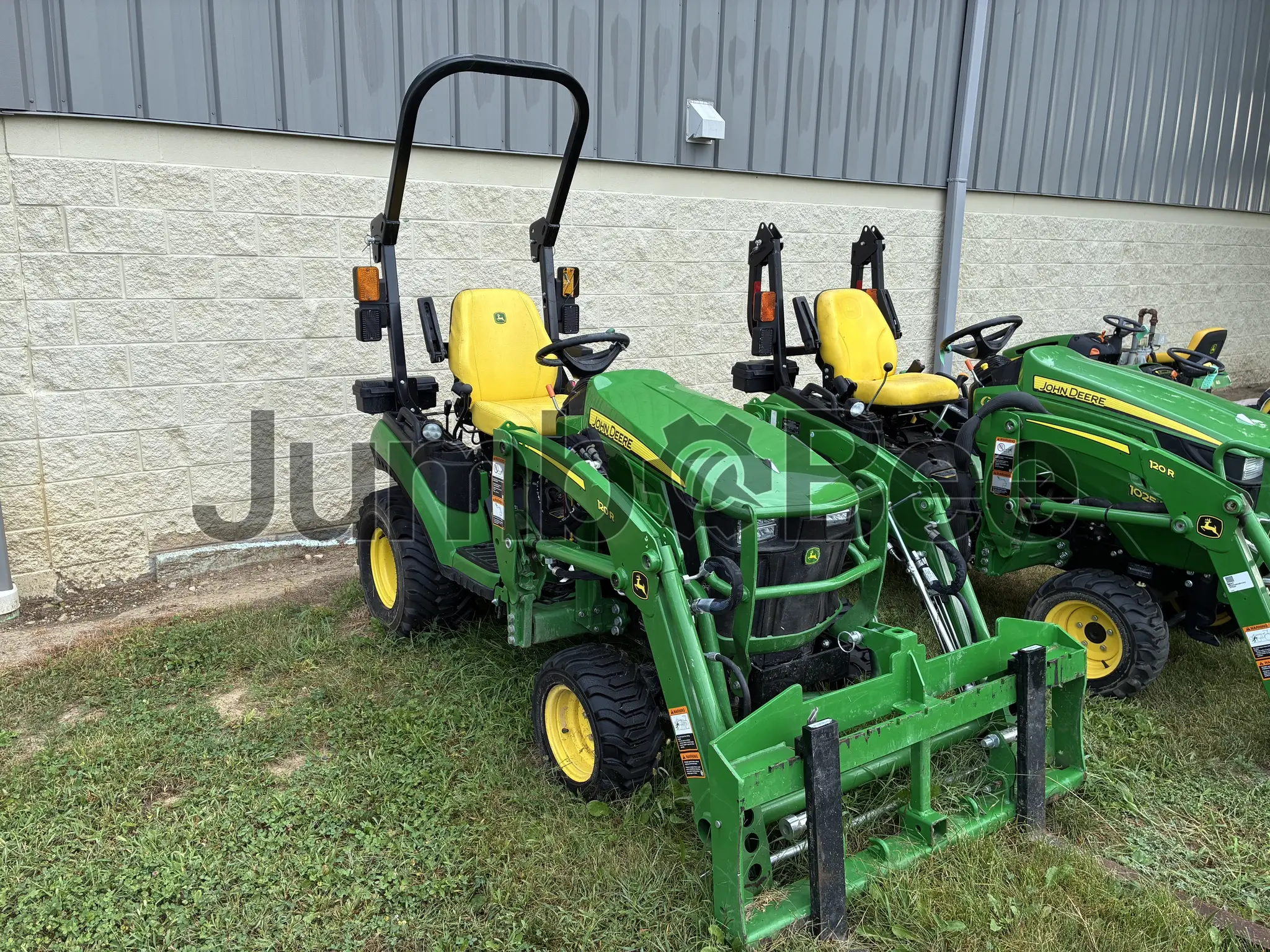 2024 John Deere 1025R - Used, 106 Hours for Sale — photo 1 of 7