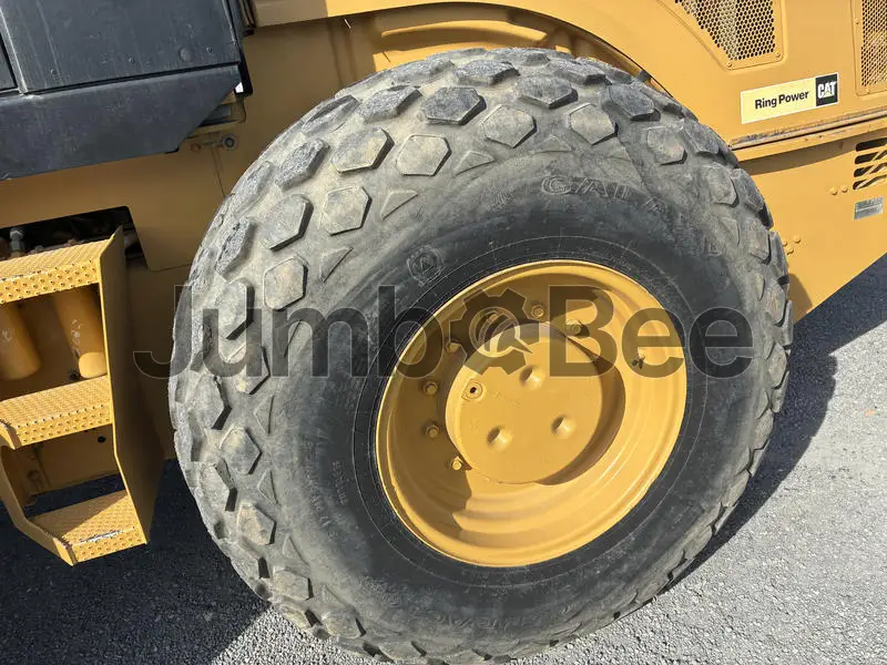 Caterpillar CS76 2010 - Usado (3,165 Horas) en Venta — foto 1 de 49