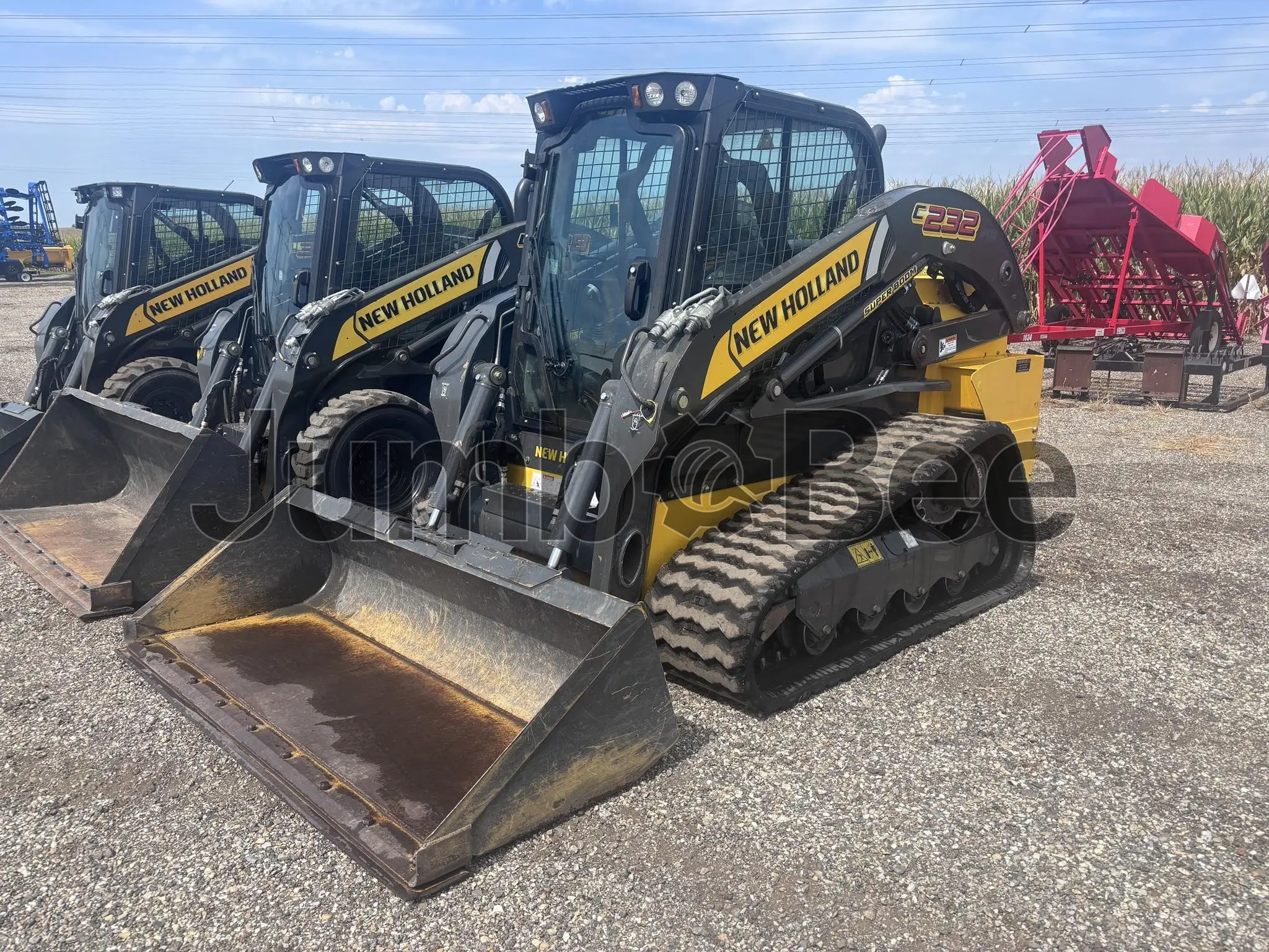 New Holland C232 2019 - Usado (980 Horas) en Venta — foto 1 de 7