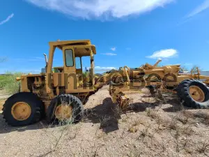 1966 Caterpillar 120 Motor Graders