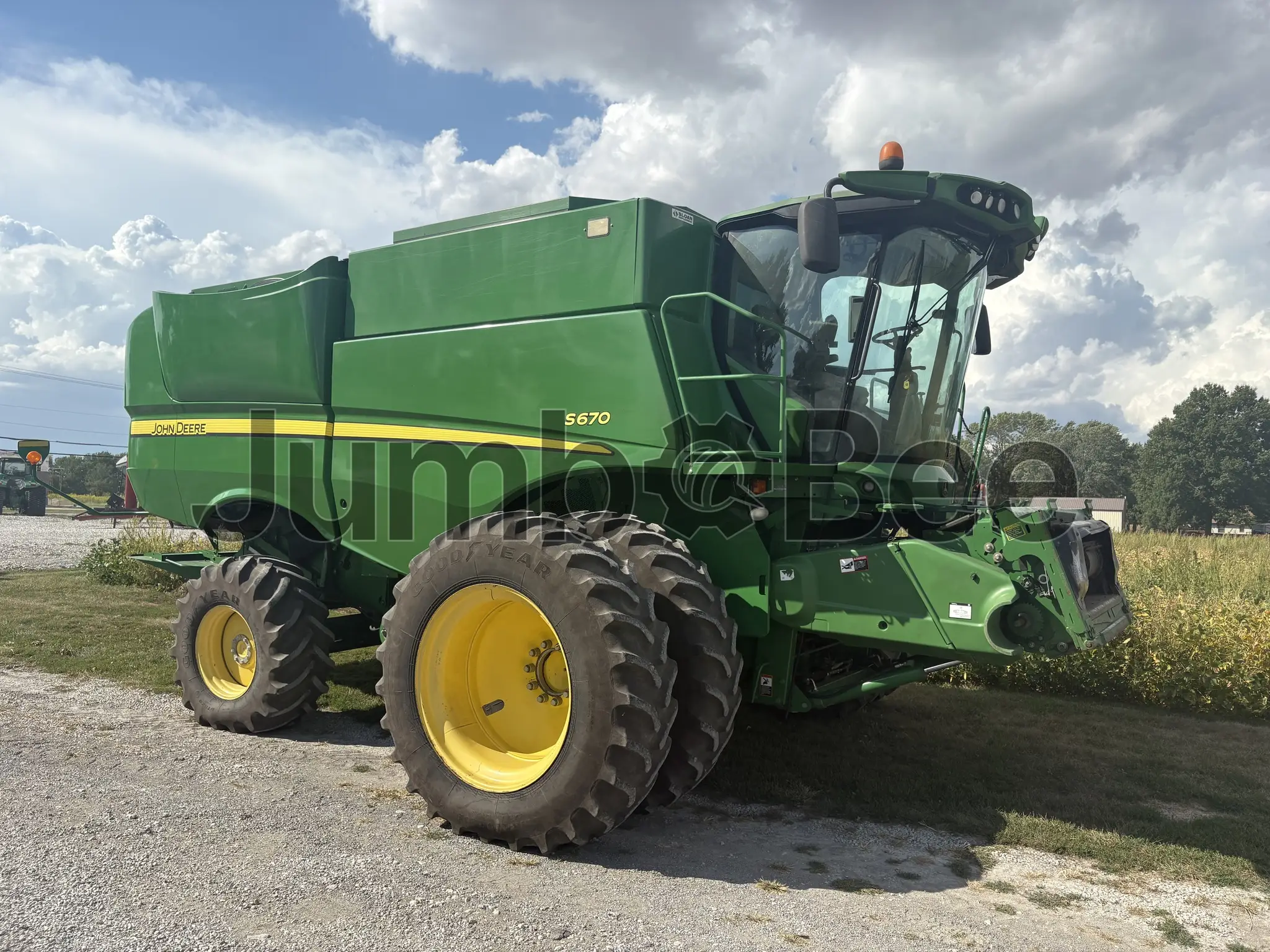 John Deere S670 2012 - Usado (3,366 Horas) en Venta — foto 1 de 21