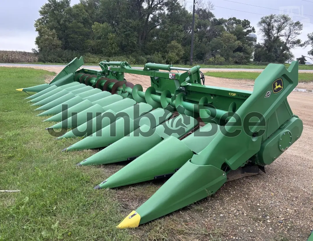 John Deere C12F 2023 - Usado en Venta — foto 1 de 3