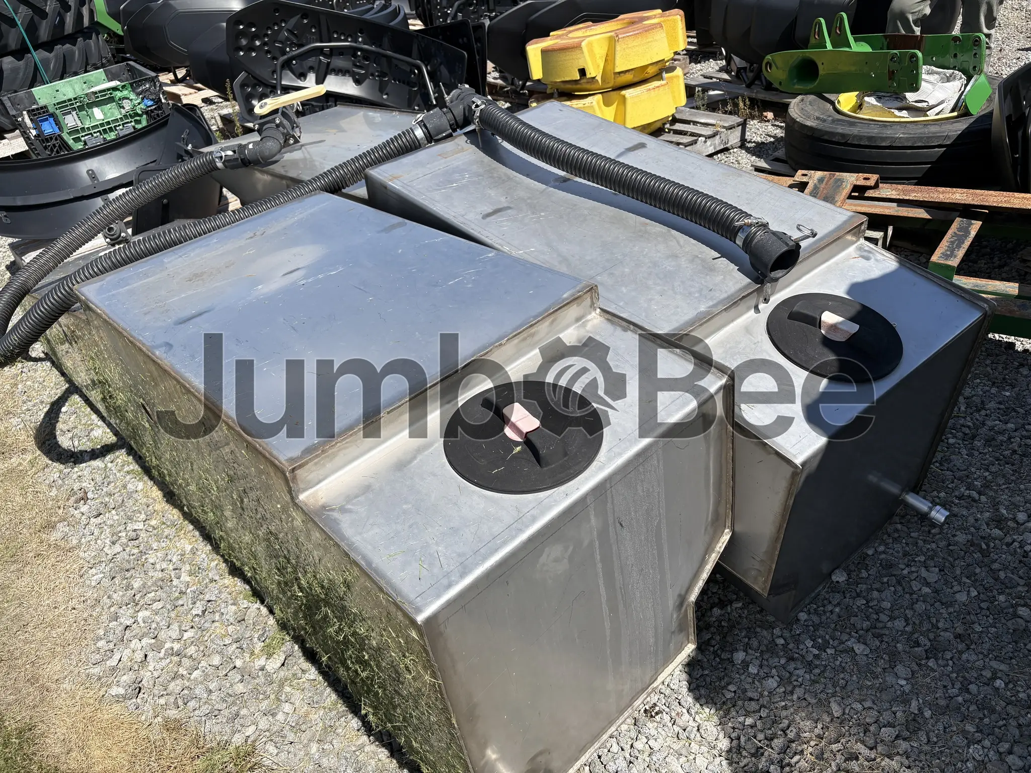 2010 John Deere TANKS - Used, for Sale — photo 1 of 3