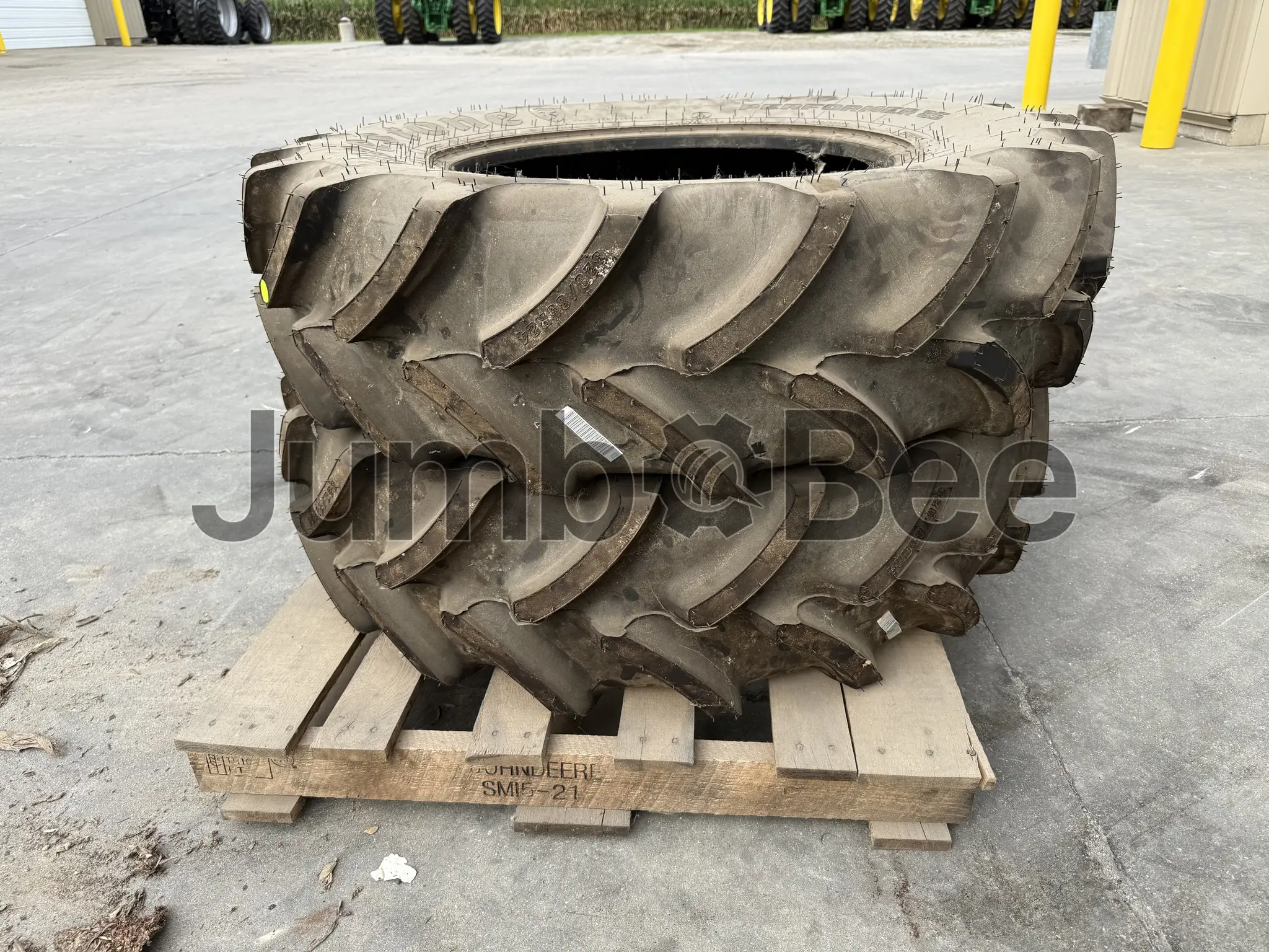 Firestone 320/85R24 - Usado en Venta — foto 1 de 5