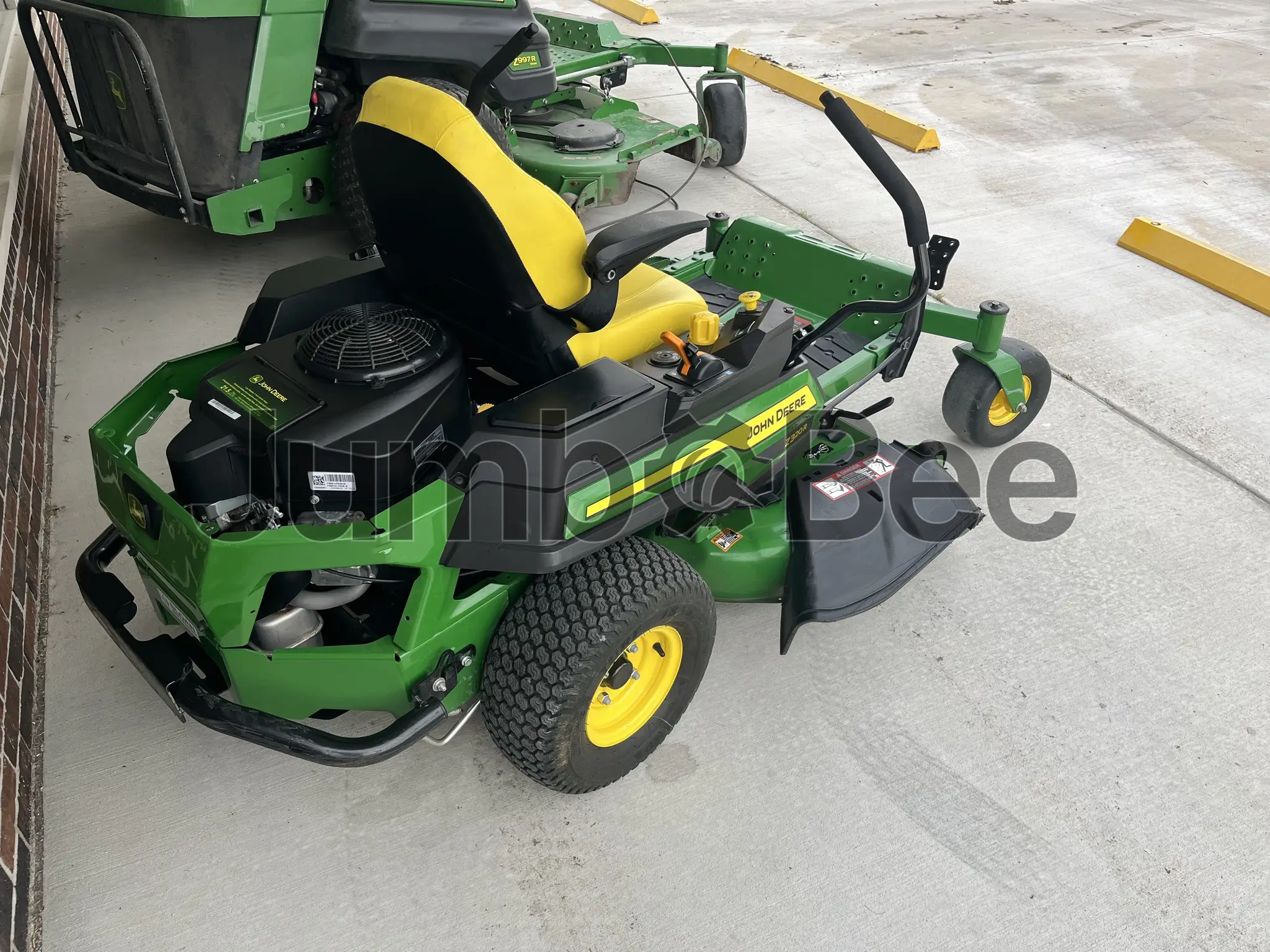 https://prod-jumbo.nyc3.cdn.digitaloceanspaces.com/product/22202/2cf7812fe45930a11bac53c492c6ac67.webp