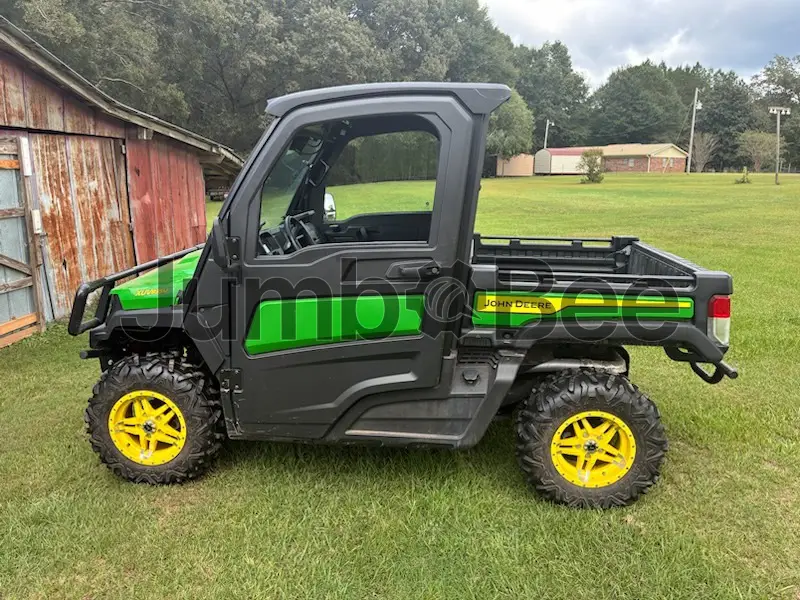 John Deere XUV 835M 2023 - Usado (371 Horas) en Venta — foto 1 de 7