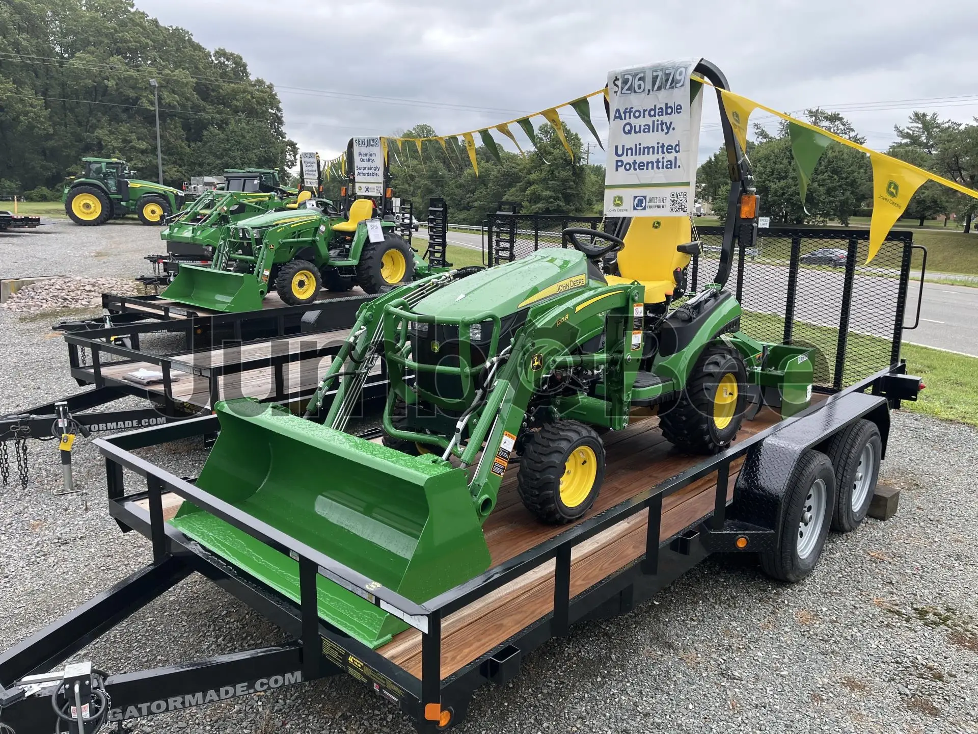 John Deere 1025R 2026 - Nuevo en Venta — foto 1 de 6