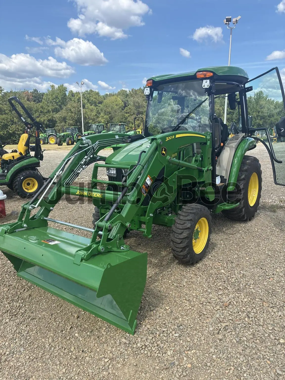 John Deere 3039R 2026 - Nuevo en Venta — foto 1 de 9