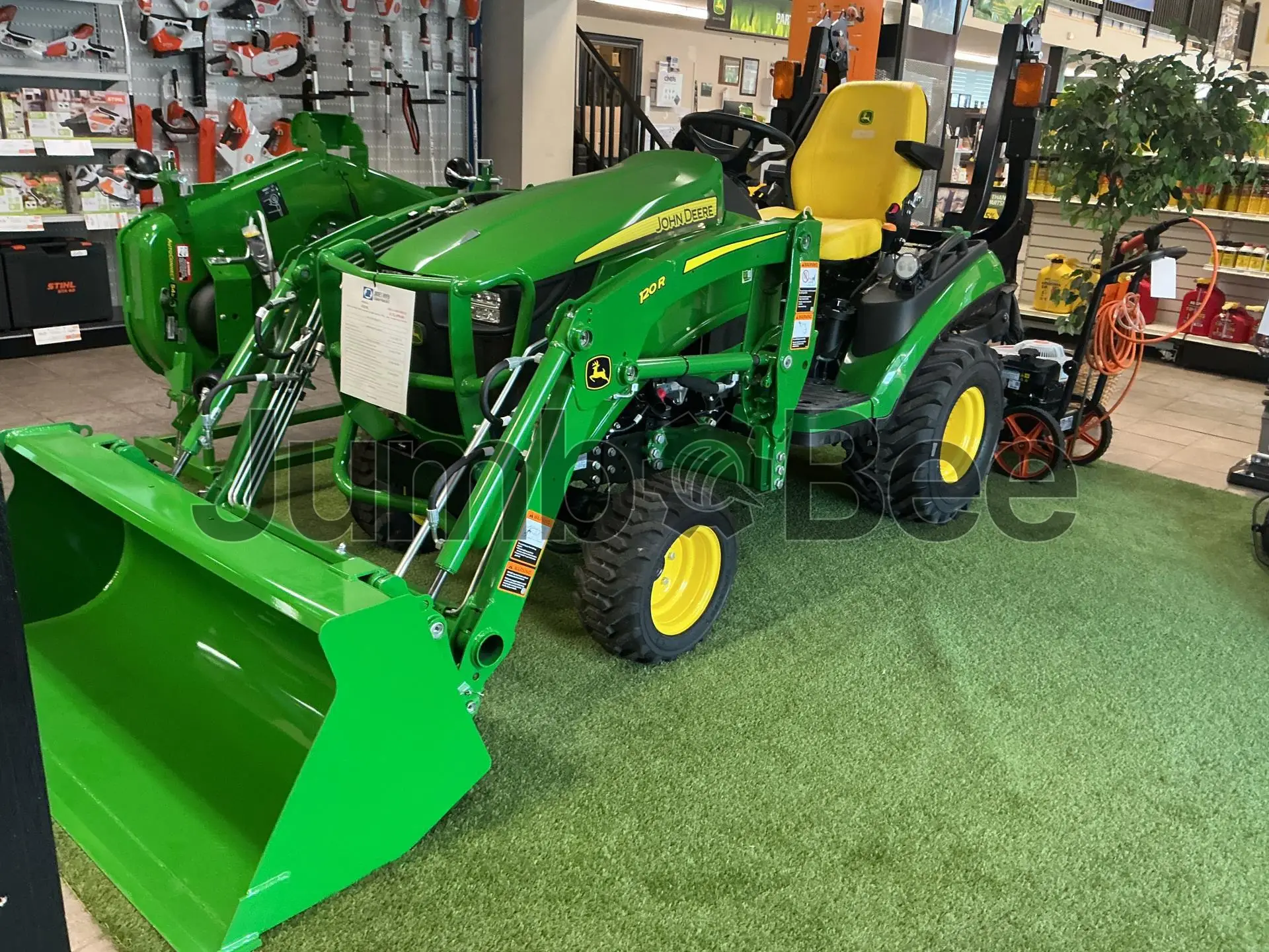 John Deere 1025R 2026 - Nuevo en Venta — foto 1 de 8