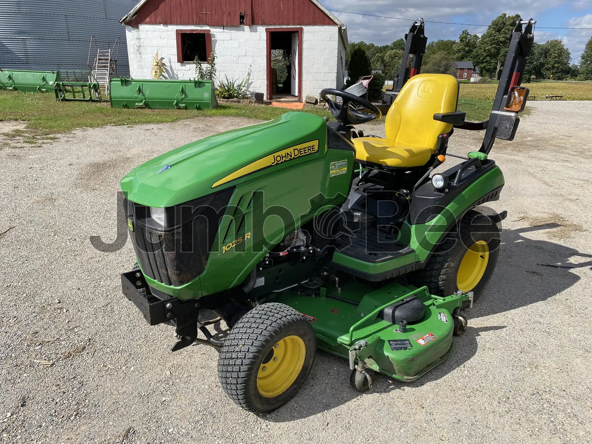 2016 John Deere 1025R - Used, 588 Hours for Sale — photo 1 of 3