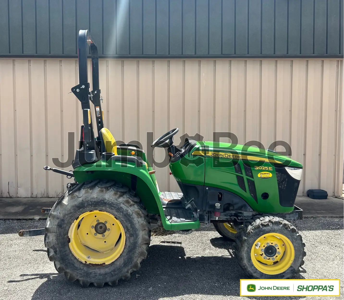 John Deere 3025E 2023 - Usado (1,872 Horas) en Venta — foto 1 de 18