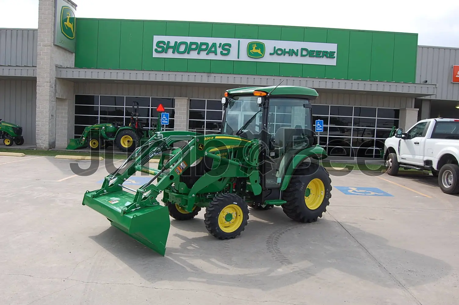 John Deere 3033R 2026 - Nuevo en Venta — foto 1 de 10