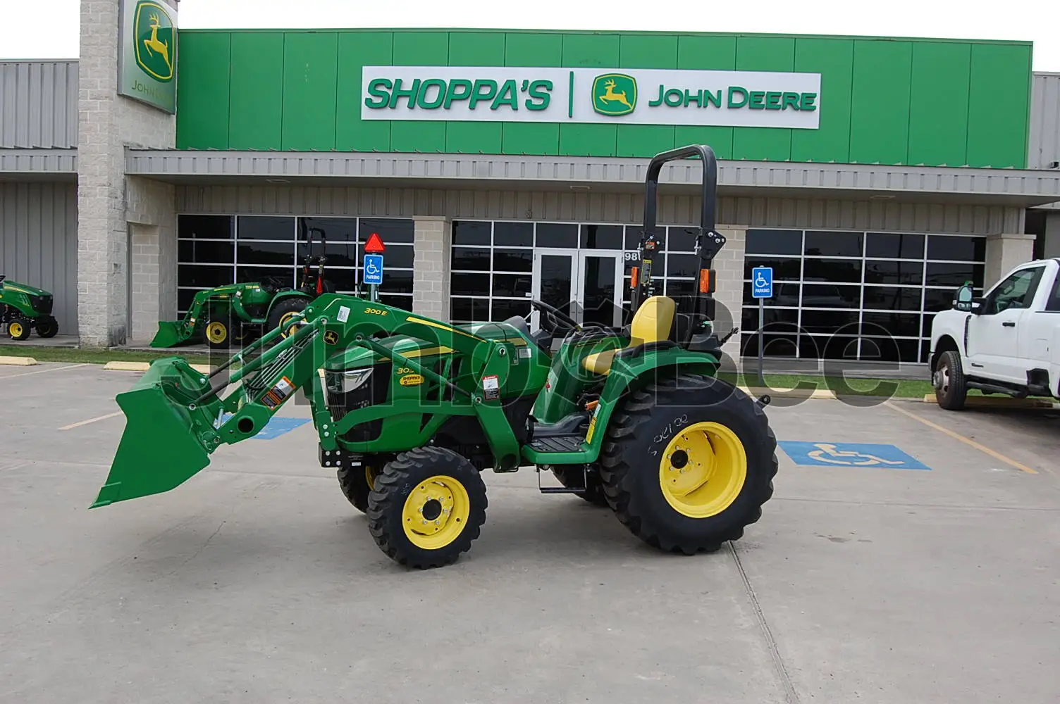 John Deere 3038E 2026 - Nuevo en Venta — foto 1 de 10