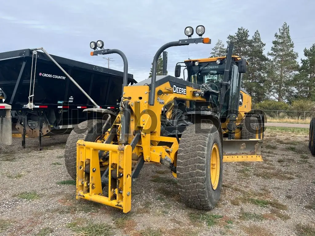 2023 John Deere 872G - Used, 2,532 Hours for Sale — photo 1 of 7