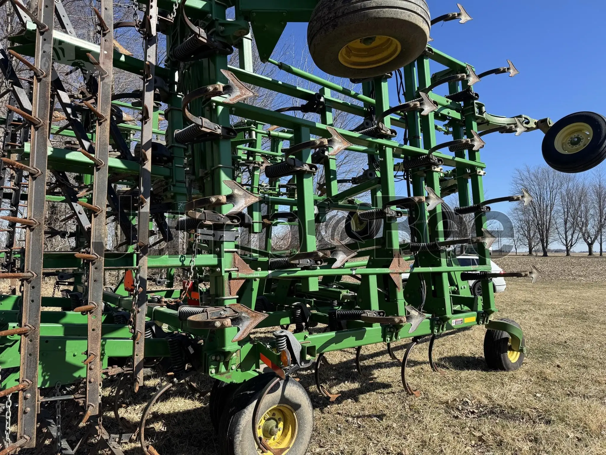 John Deere 2210 2005 - Usado en Venta — foto 1 de 28