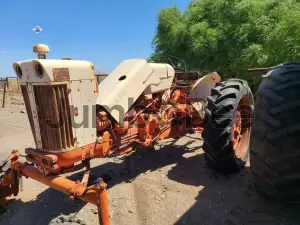 1964 J I CASE 730 Row Crop Tractors