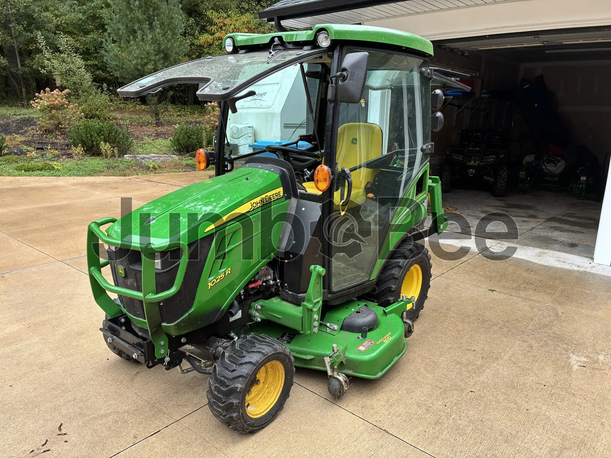 John Deere 1025R 2022 - Usado (115 Horas) en Venta — foto 1 de 10