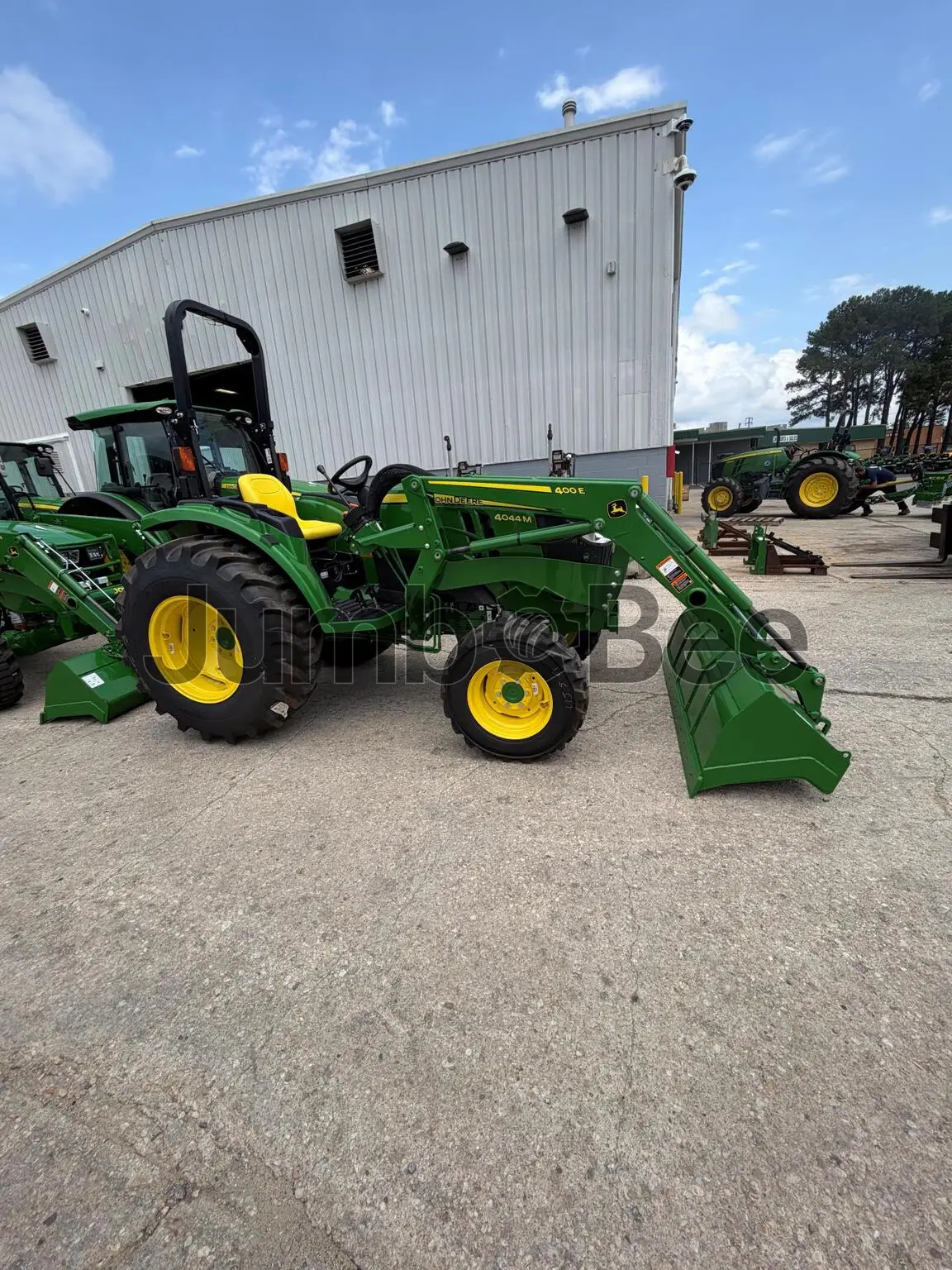 John Deere 4044M 2026 - Nuevo en Venta — foto 1 de 1