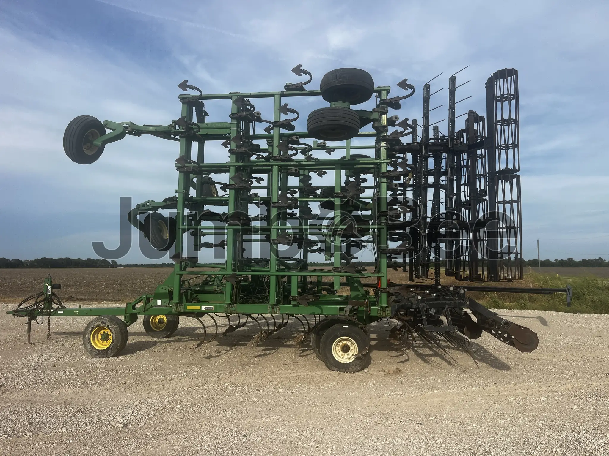 John Deere 2210 2013 - Usado en Venta — foto 1 de 13