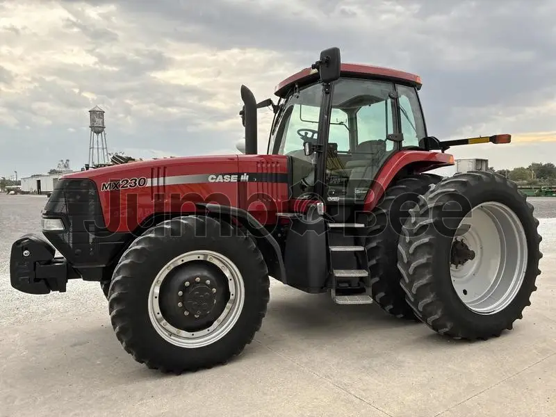 Case IH MX230 2005 - Usado en Venta — foto 1 de 83