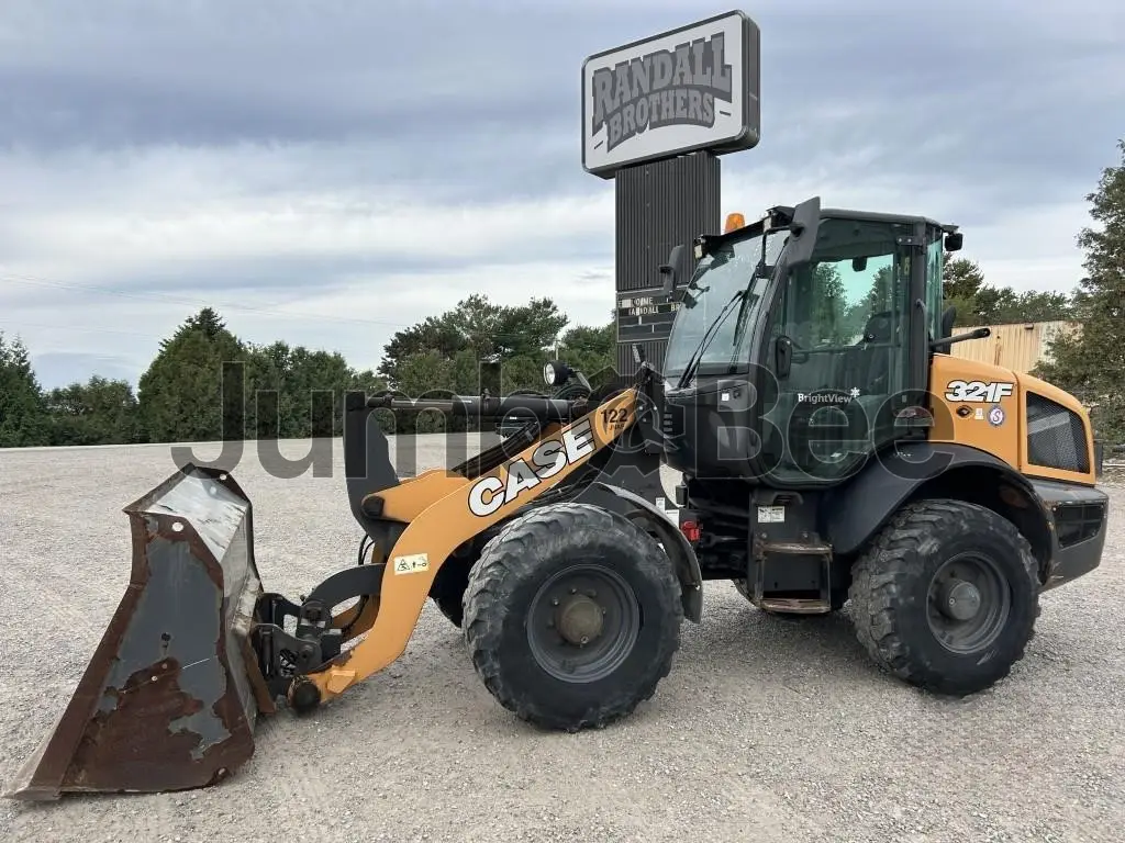 2017 Case 321F - Used  for Sale — photo 1 of 44