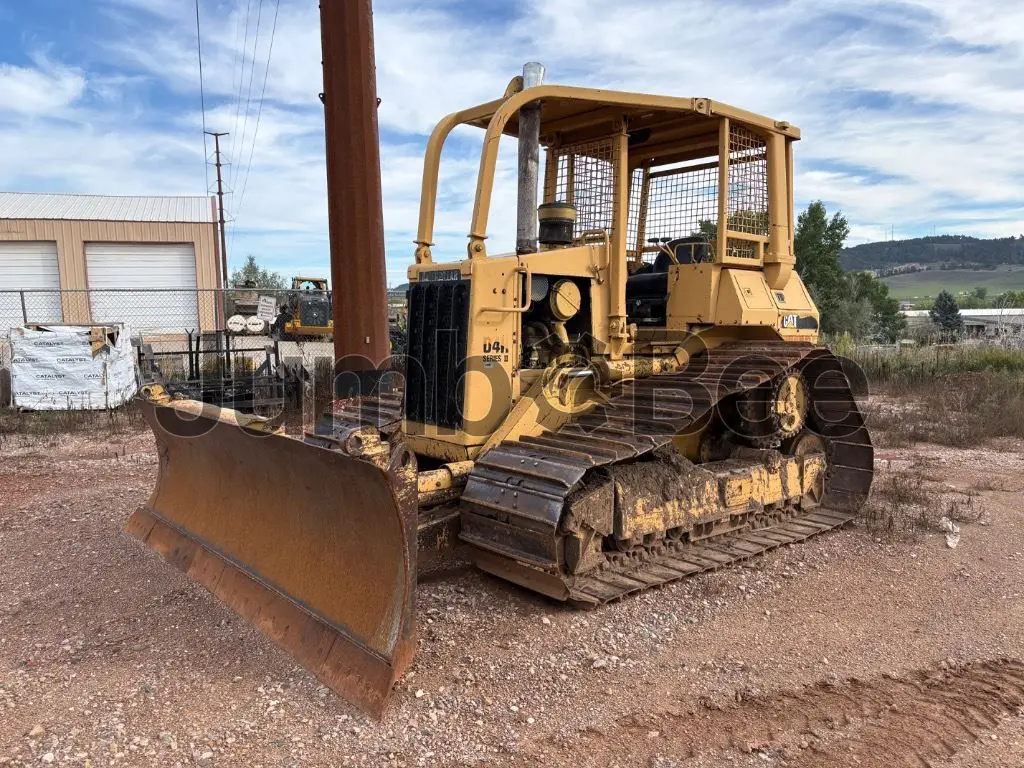 1985 Caterpillar D4H - Used, 12,386 Hours for Sale — photo 1 of 11