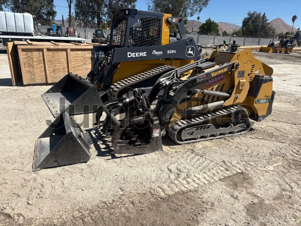 2023 Vermeer S925TX - Used, 98 Hours for Sale — photo 1 of 11