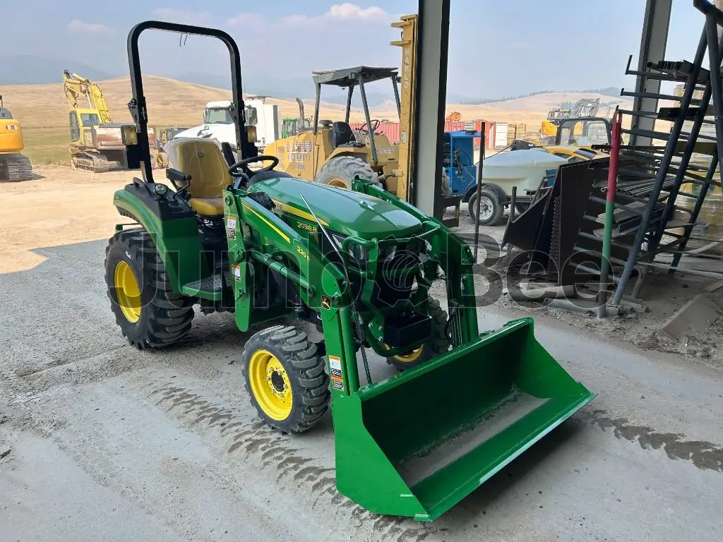 John Deere 2038R 2026 - Nuevo en Venta — foto 1 de 10