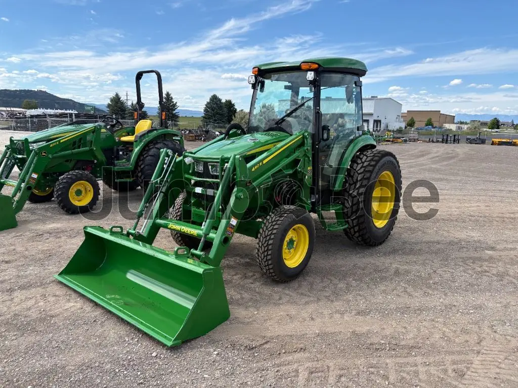 John Deere 4075R 2026 - Nuevo en Venta — foto 1 de 8