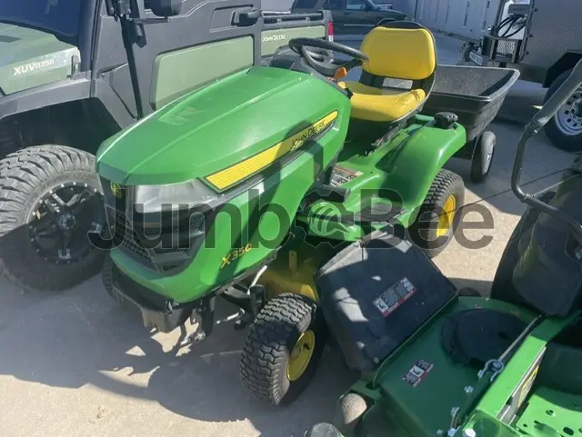 John Deere X350 2017 - Usado (266 Horas) en Venta — foto 1 de 8