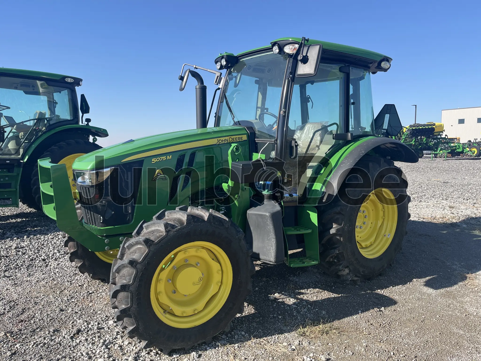 John Deere 5075M 2024 - Nuevo en Venta — foto 1 de 16