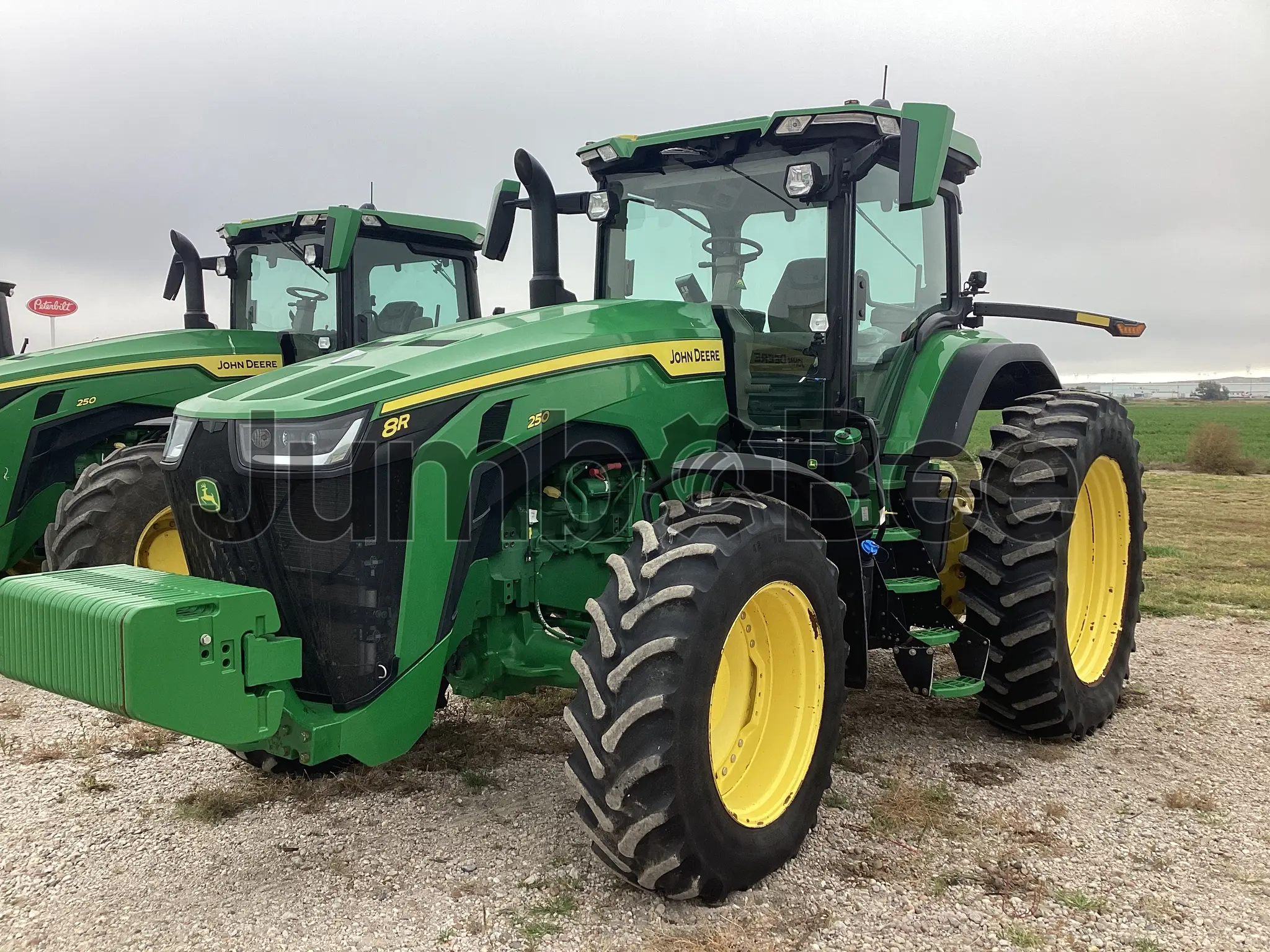 John Deere 8R 250 2025 - Usado (2,196 Horas) en Venta — foto 1 de 18