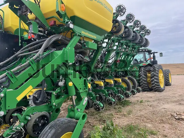 2024 John Deere 1795 - Used, for Sale — photo 1 of 15