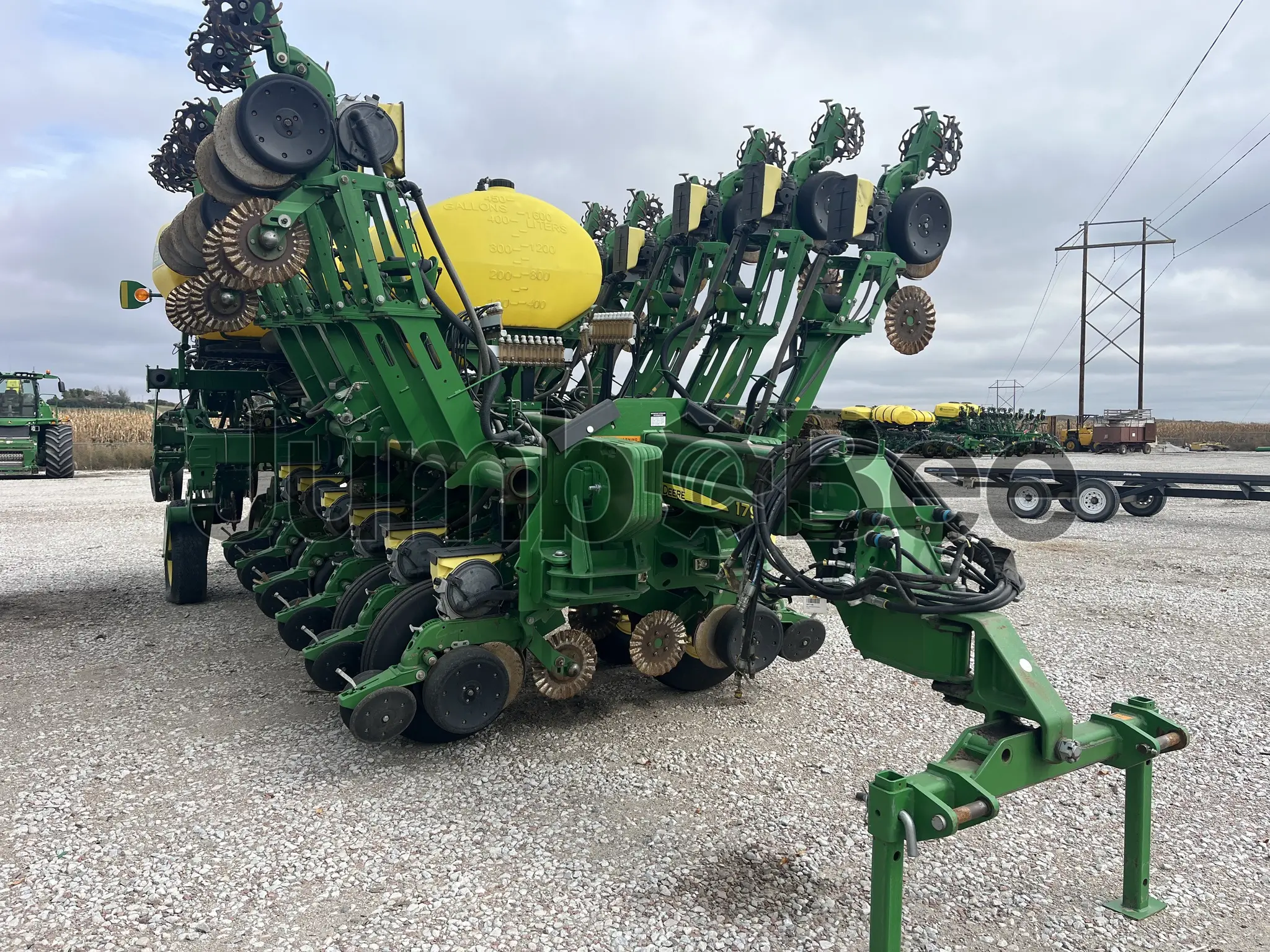 2015 John Deere 1795 - Used, for Sale — photo 1 of 18