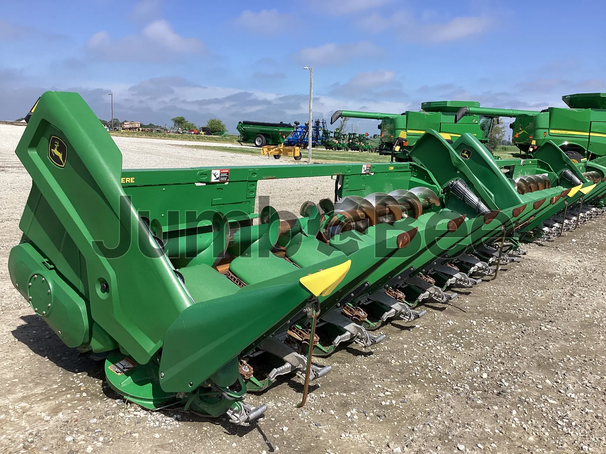 2022 John Deere C8R - Used, for Sale — photo 1 of 16