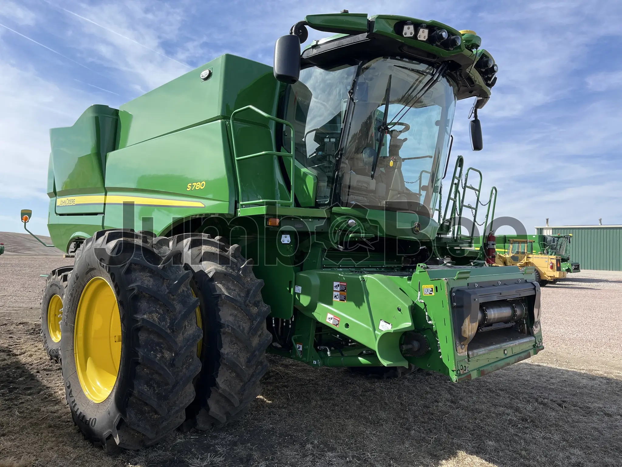 John Deere S780 2024 - Usado (749 Horas) en Venta — foto 1 de 31