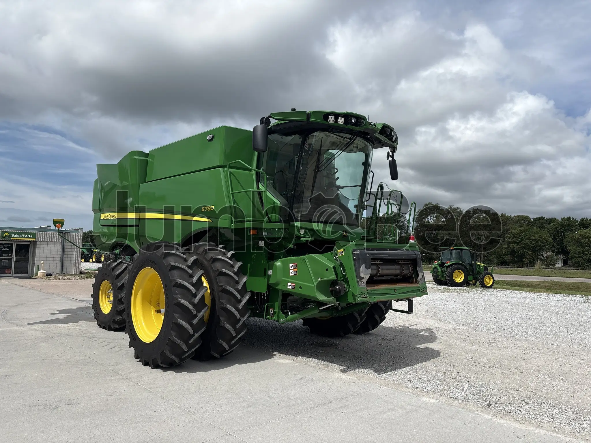 John Deere S780 2024 - Usado (851 Horas) en Venta — foto 1 de 26