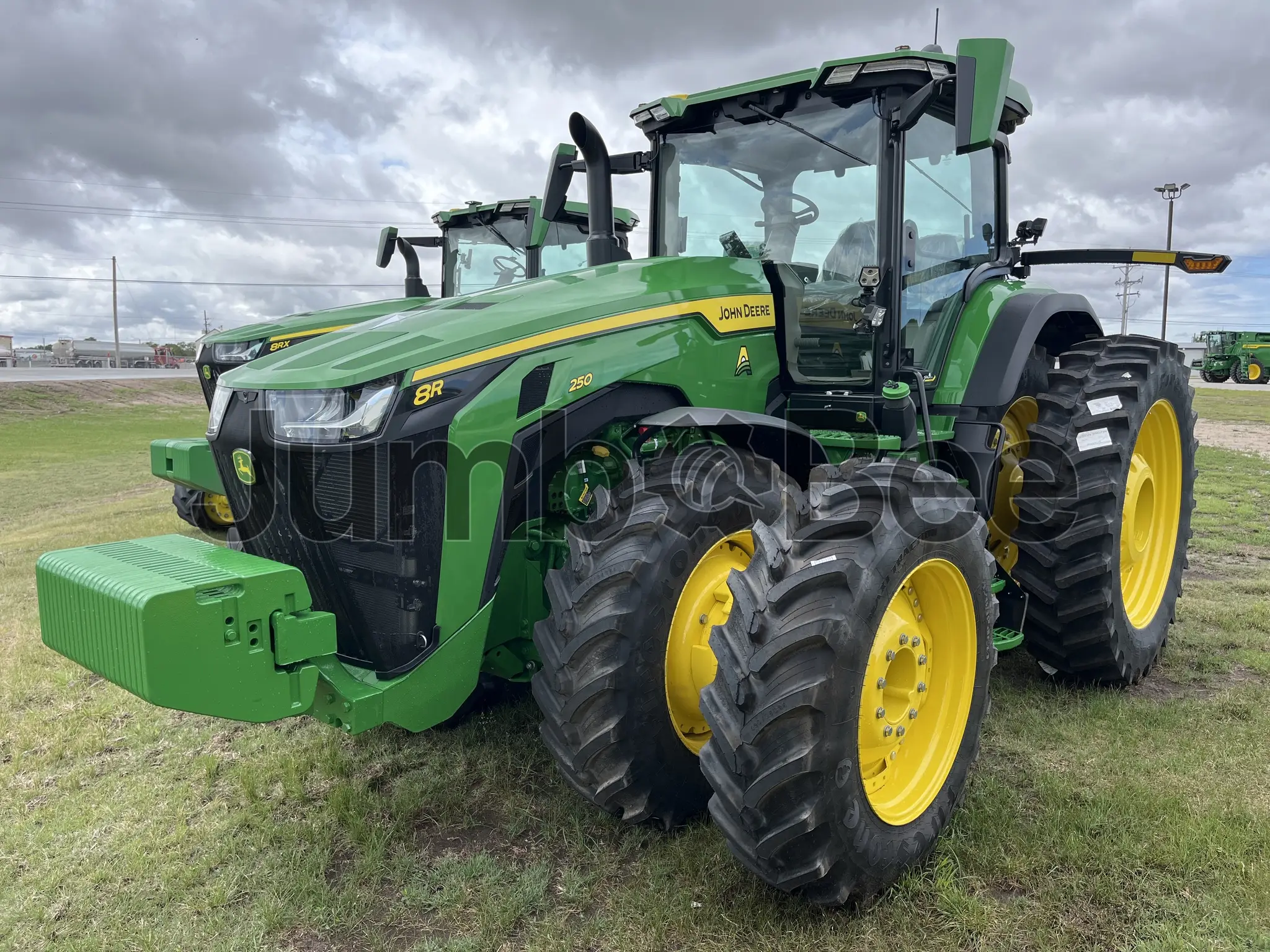 2026 John Deere 8R 250 - New, for Sale — photo 1 of 39