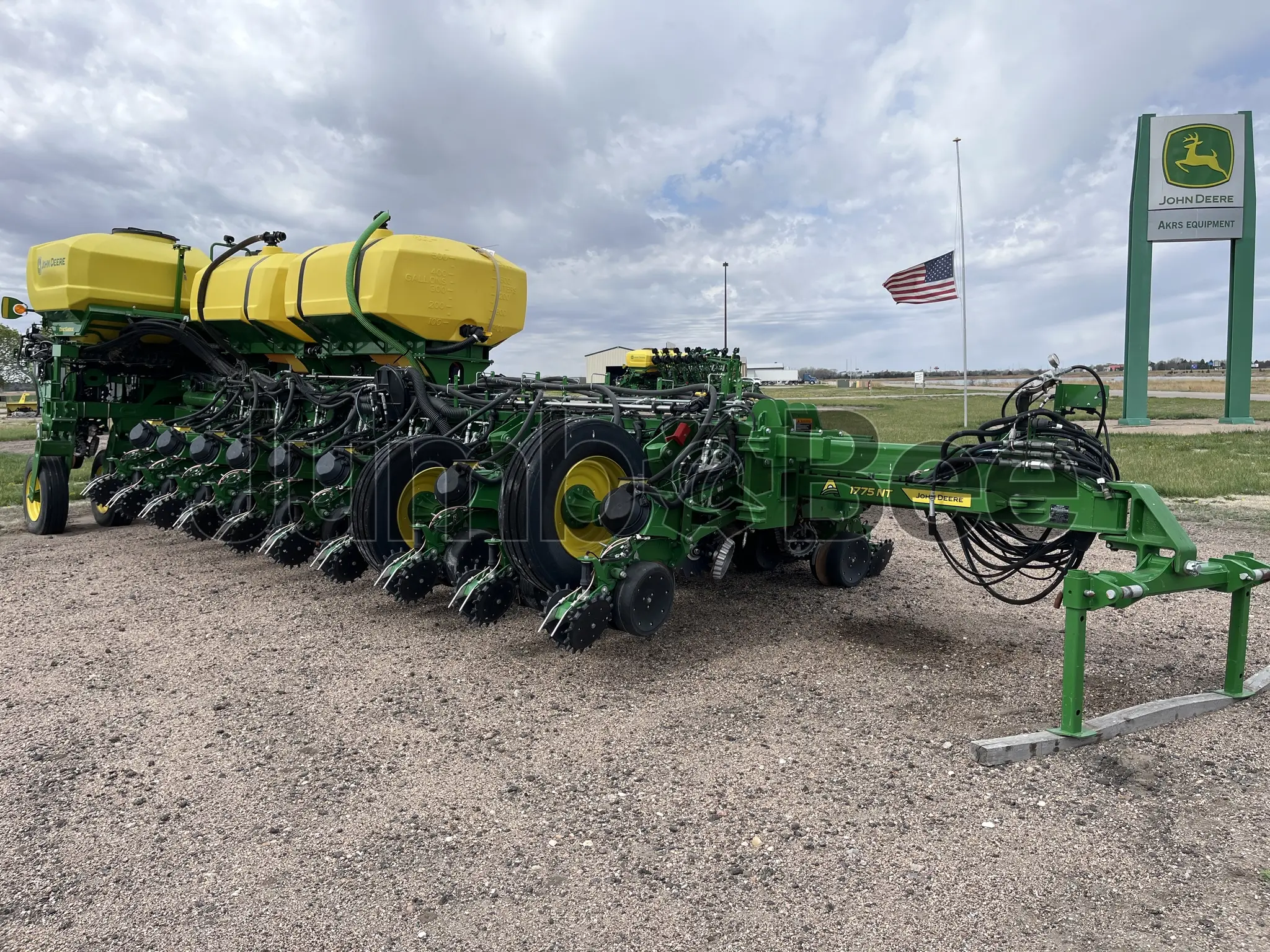 2024 John Deere 1775NT - Used, for Sale — photo 1 of 18