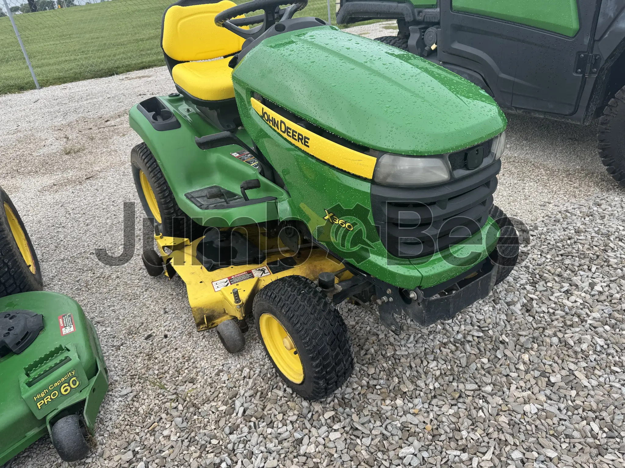 John Deere X360 2009 - Usado (896 Horas) en Venta — foto 1 de 6