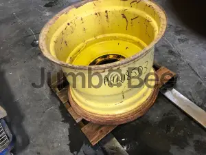 2000 John Deere AH108503 WHEEL Tires
