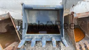2018 JRB 710WR42 Backhoe Loader Buckets