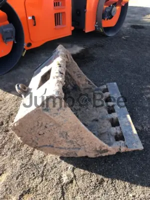 2018 JRB 710HD48 Backhoe Loader Buckets