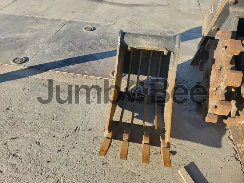 https://prod-jumbo.nyc3.cdn.digitaloceanspaces.com/product/6404/5e613cdbb9750790e403e1ef40938b5a_medium.webp