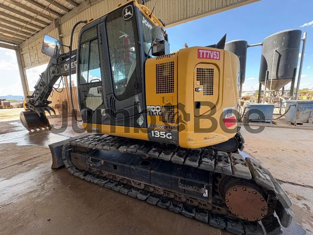 2020 John Deere 135G - Used, 2,857 Hours for Sale — photo 1 of 12