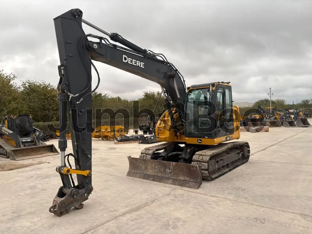John Deere 135P 2023 - Usado (2,585 Horas) en Venta — foto 1 de 41