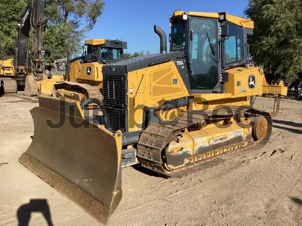 2023 John Deere 750L - Used, 1,851 Hours for Sale — photo 1 of 11
