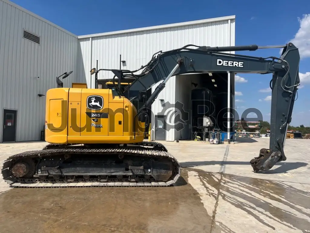 John Deere 245P 2023 - Usado (3,538 Horas) en Venta — foto 1 de 5